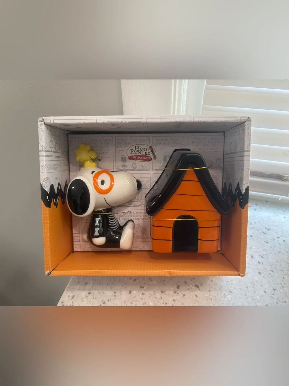 NEW Peanuts Snoopy Halloween Dog House Ceramic Set - Orange & Black